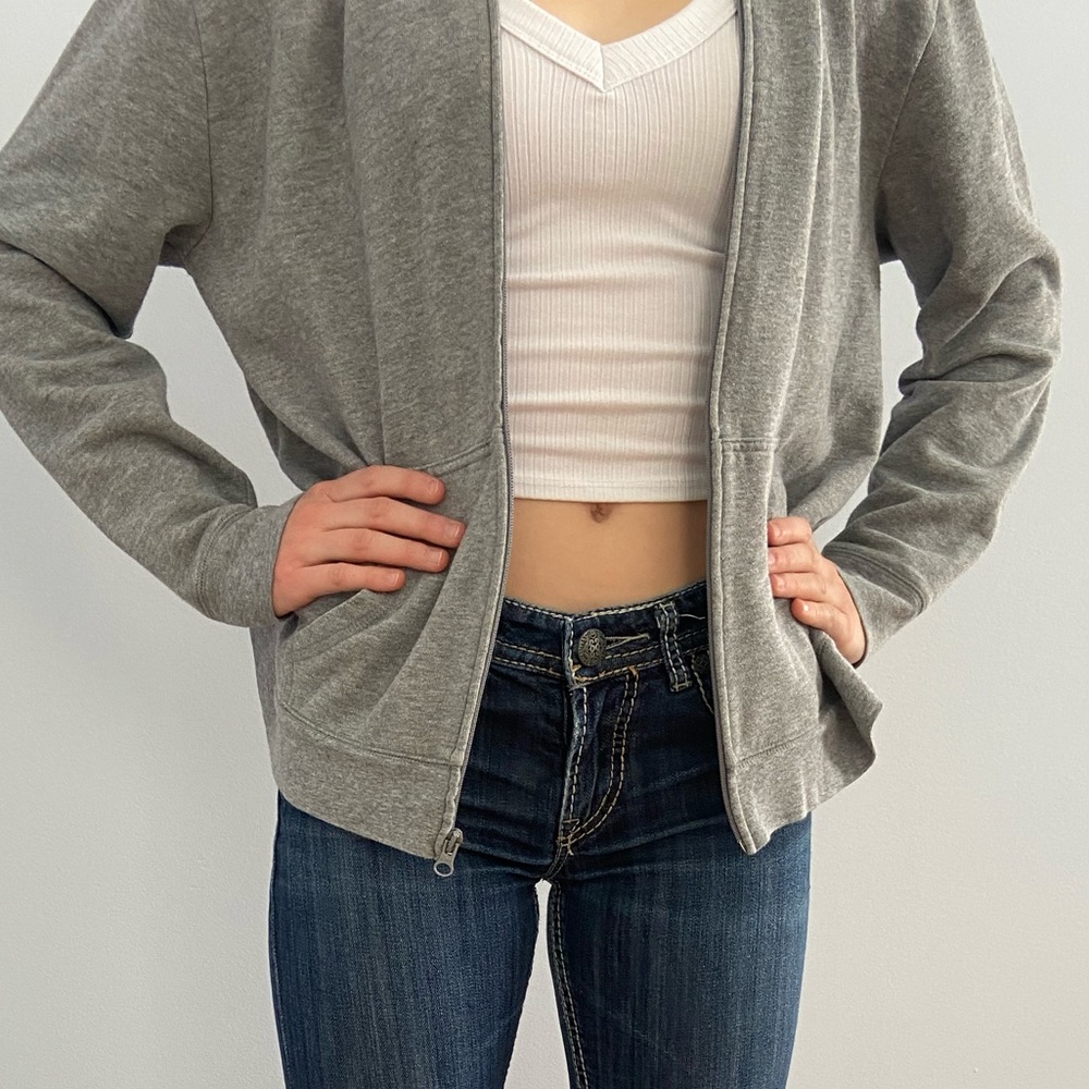 Grey Zipup